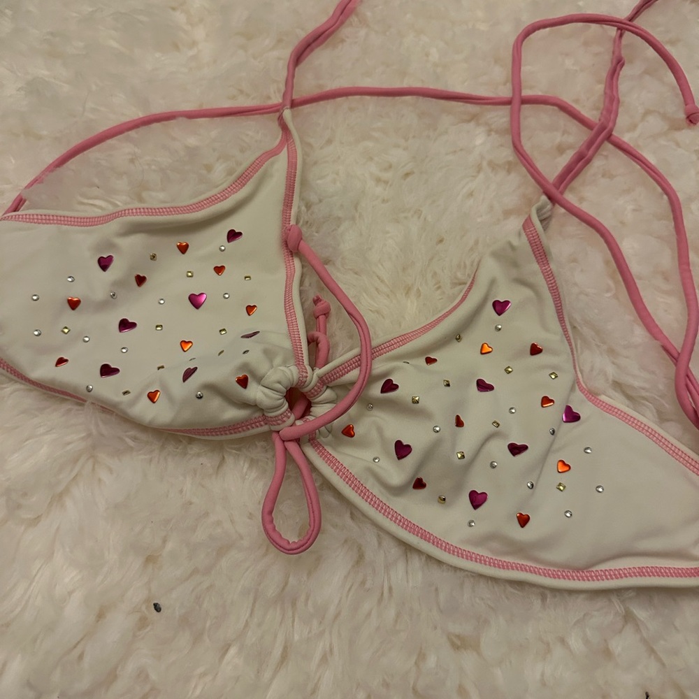 Bikini top. - Picture 2 of 2